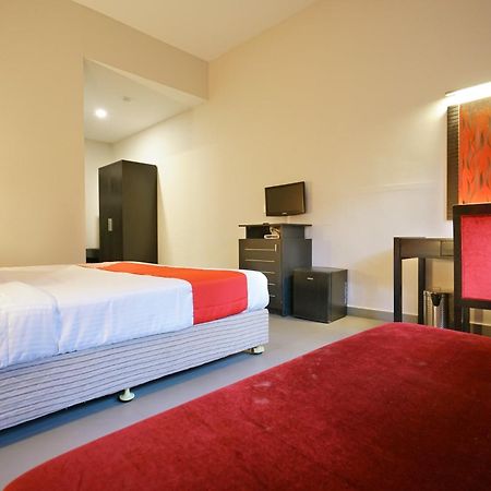 Super Townhouse Mookkannoor Tourist Home Angamaly Eksteriør billede