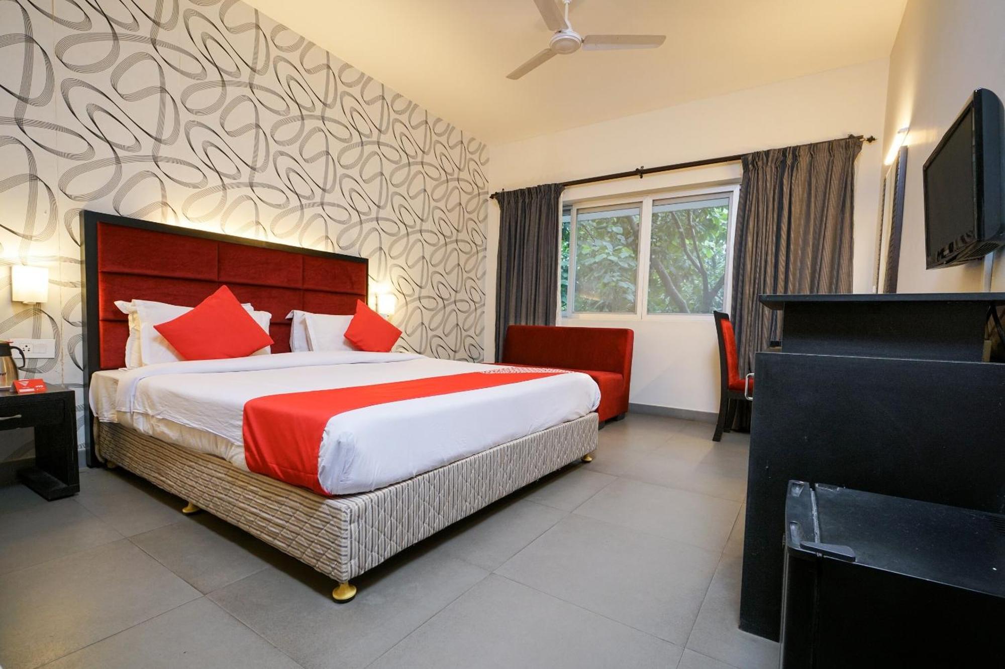 Super Townhouse Mookkannoor Tourist Home Angamaly Eksteriør billede