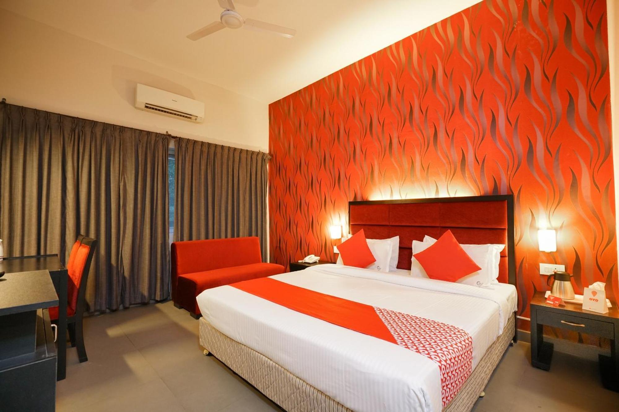Super Townhouse Mookkannoor Tourist Home Angamaly Eksteriør billede